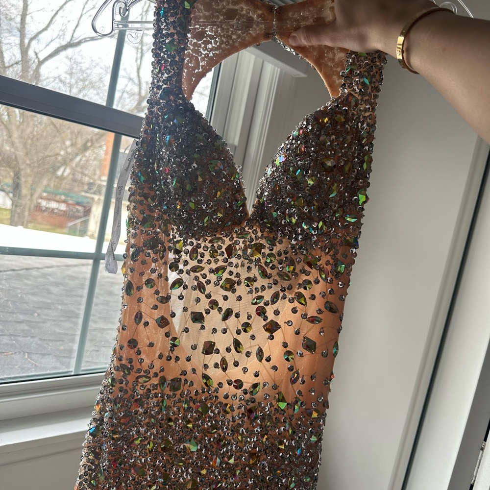 Elegant Crystal Embellished Dress - Picture 2 of 7